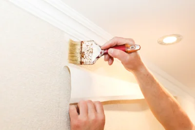 Pose de papier peint à Guégon — revêtements muraux et toiles de verre